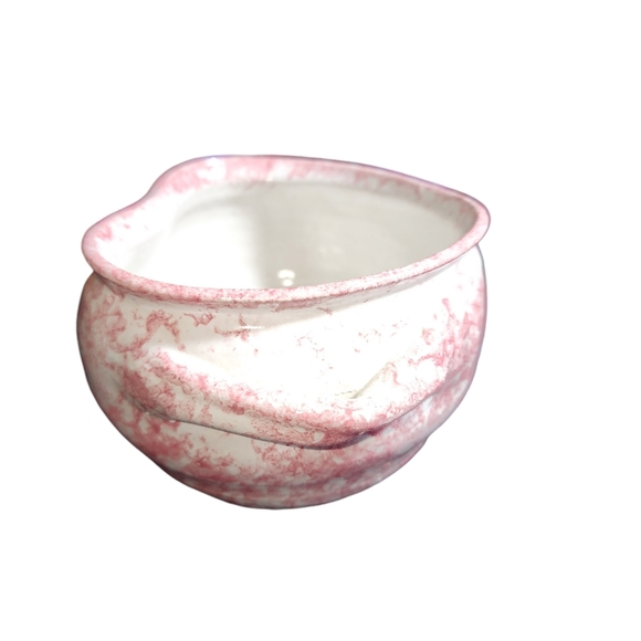 Vintage Pink Spongewear Hand Thrown Heart Shaped Potter Bowl W/ Applied Handles - Picture 4 of 8